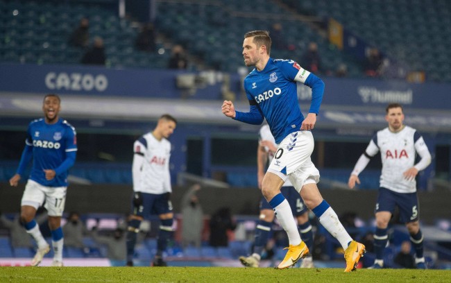 穆勒迎来本 穆勒迎来本